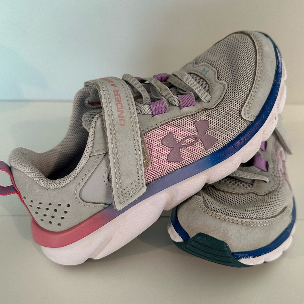 Under Armour Assert Girl’s Shoes Size 13K